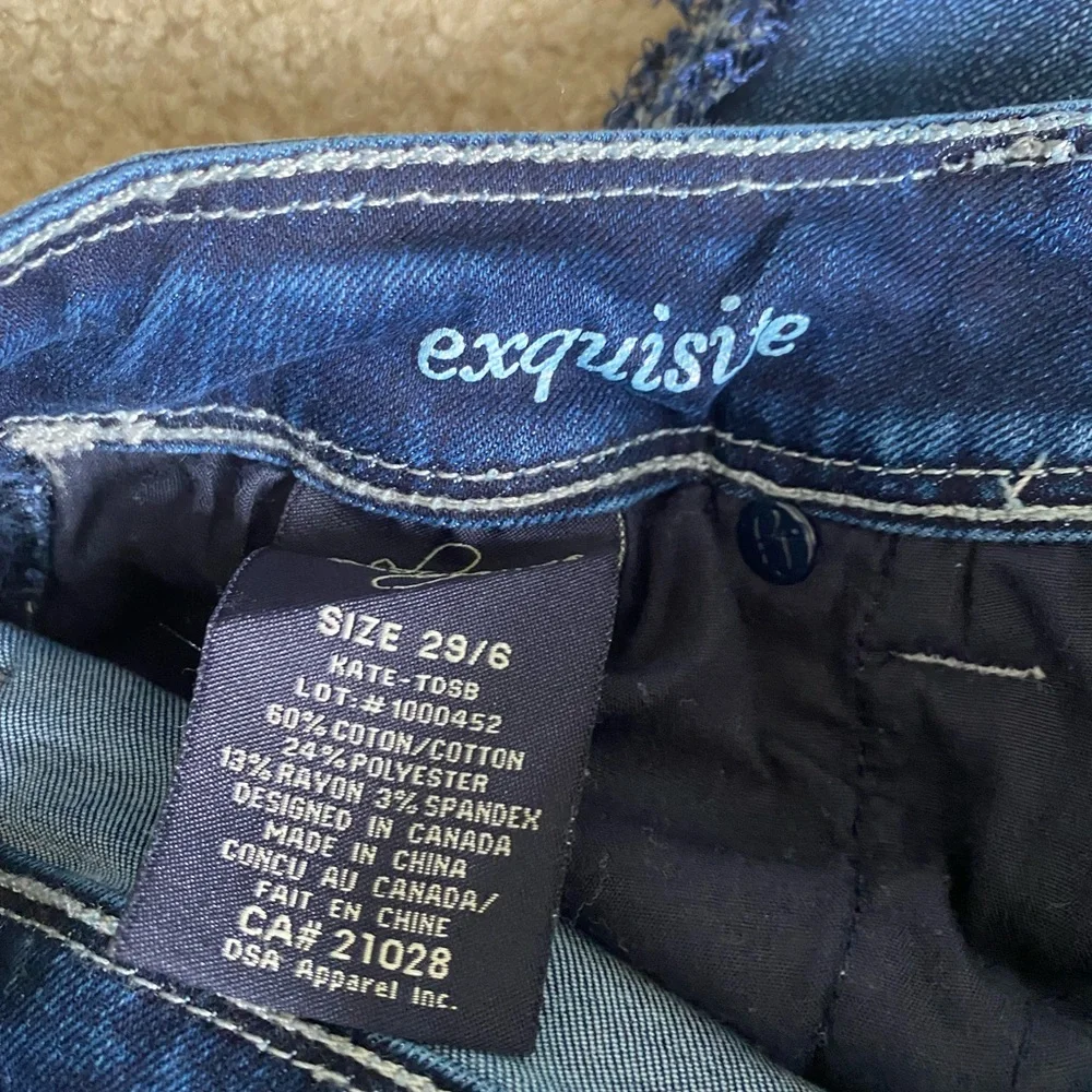 Lola Jeans.  Kate. High rise ankle. - Picture 3 of 4